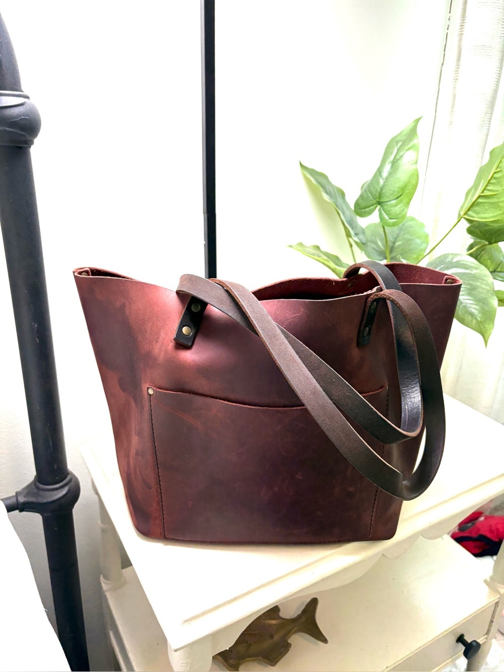 Portland Leather Goods Large Classic Tote Bag. - Picture 3 of 16